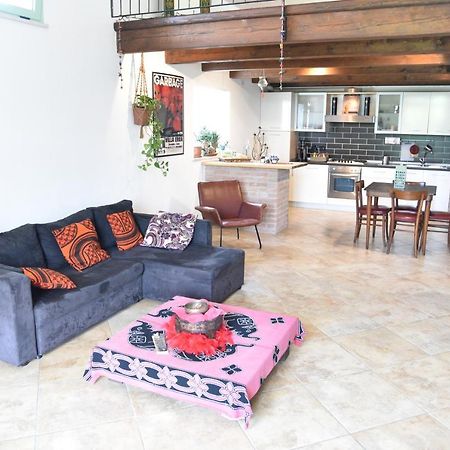 Capannone111 Bed & Breakfast Castiglione di Ravenna Bagian luar foto