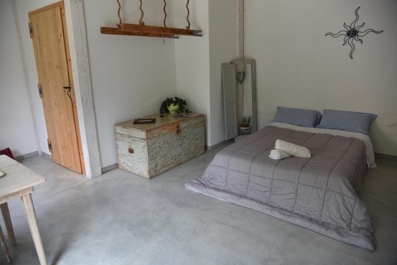 Capannone111 Bed & Breakfast Castiglione di Ravenna Bagian luar foto
